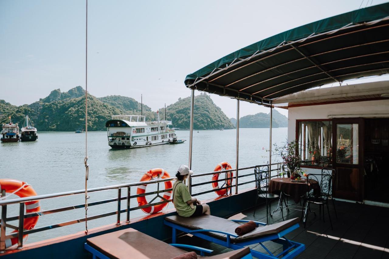 Hotel Cat Ba Bay Cruises Dong Khe Sau Exteriér fotografie