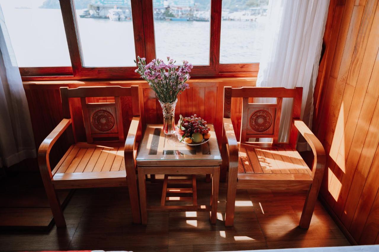 Hotel Cat Ba Bay Cruises Dong Khe Sau Exteriér fotografie